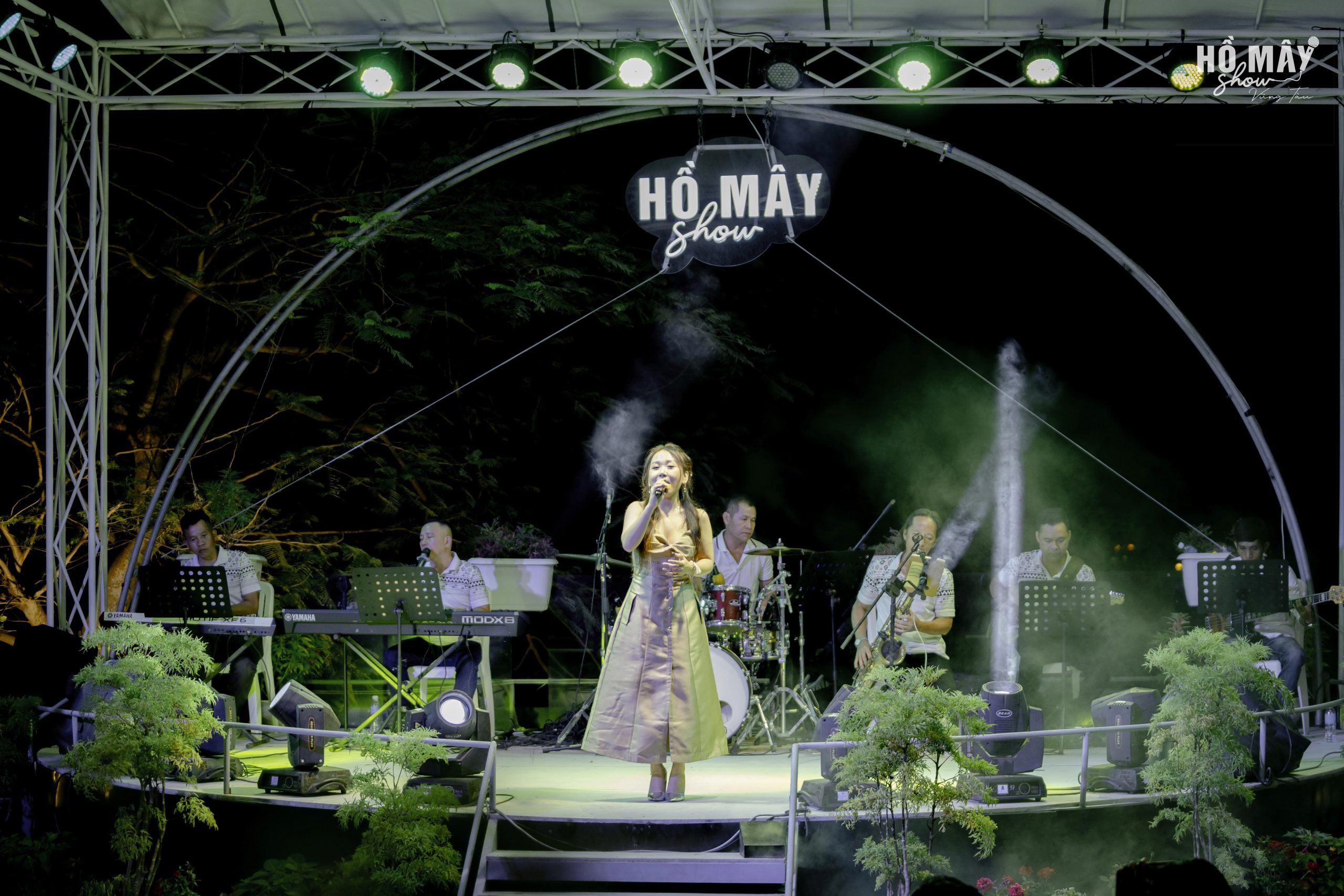 HỒ MÂY SHOW SHOW CA NHẠC THỨ 7 HÀNG TUẦN