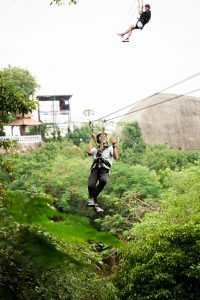 hồ mây có gì chơi , bạn sẽ được chơi du dây zipline